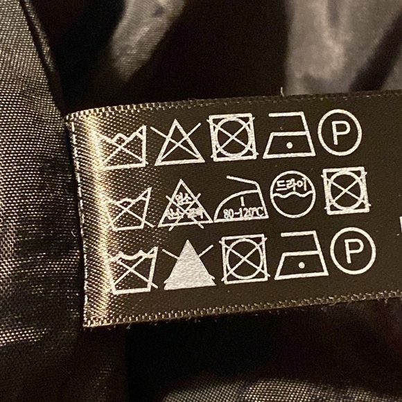 NWT. Massimo Dutti Black Velvet Bomber Jacket. Size S. - Picture 9 of 9